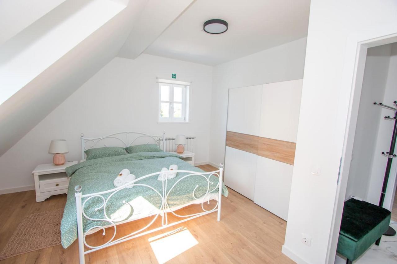Apartmani Kac Karlovac Exterior foto